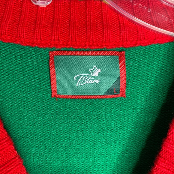 Santa paws pug red and green Christmas sweater - Picture 4 of 7